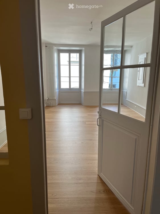 Appartement restauré et lumineux de 2.5 pièces dans le bourg de Lutry 4