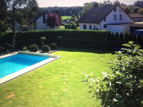 Charmantes 6.5-Zimmer-Einfamilienhaus mit Pool in Hermetschwil-Staffeln 3