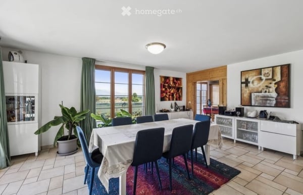Spacieuse maison familiale de 8 pièces à Soral avec vue et jardin 6