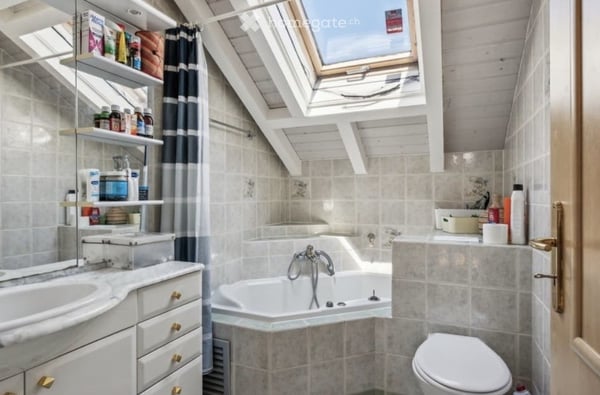 Spacieuse maison familiale de 8 pièces à Soral avec vue et jardin 7