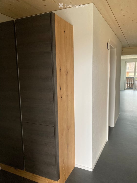 Moderne 5.5-Zimmer-Wohnung mit Garage und Balkon in Elsau 6