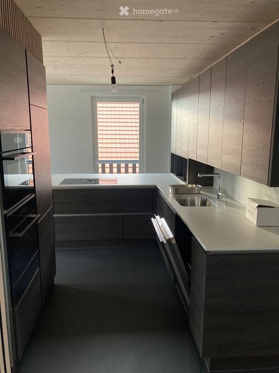 Moderne 5.5-Zimmer-Wohnung mit Garage und Balkon in Elsau 9