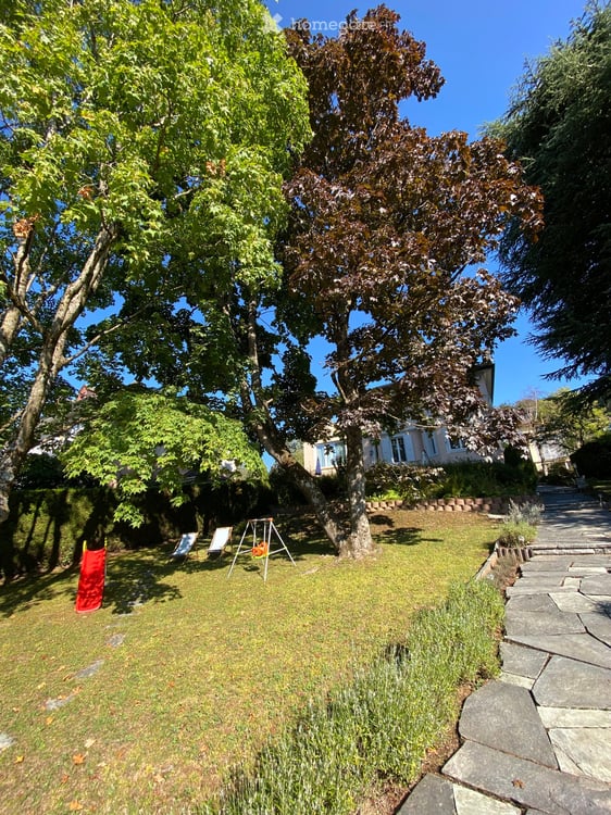 Majestueuse maison ancienne de 7 pièces rénovée à Corcelles NE 24