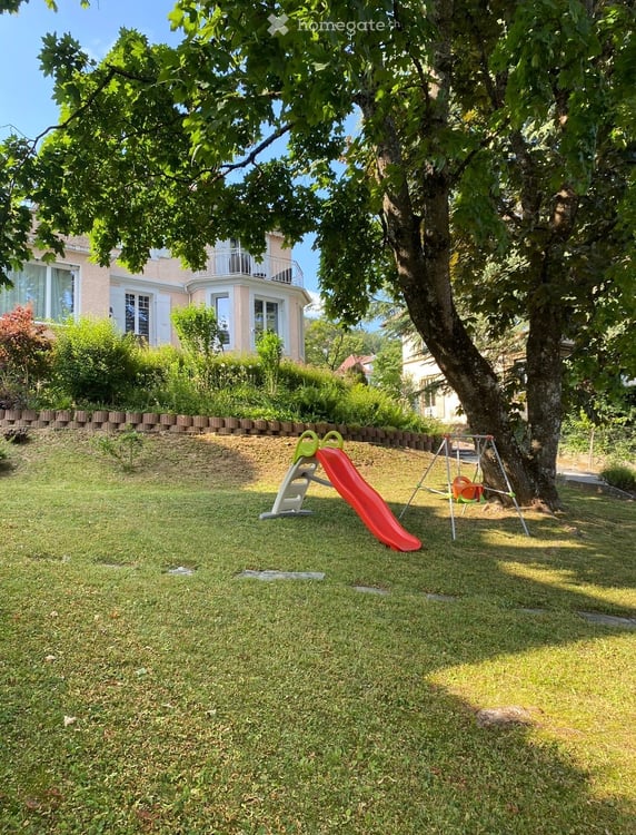 Majestueuse maison ancienne de 7 pièces rénovée à Corcelles NE 1