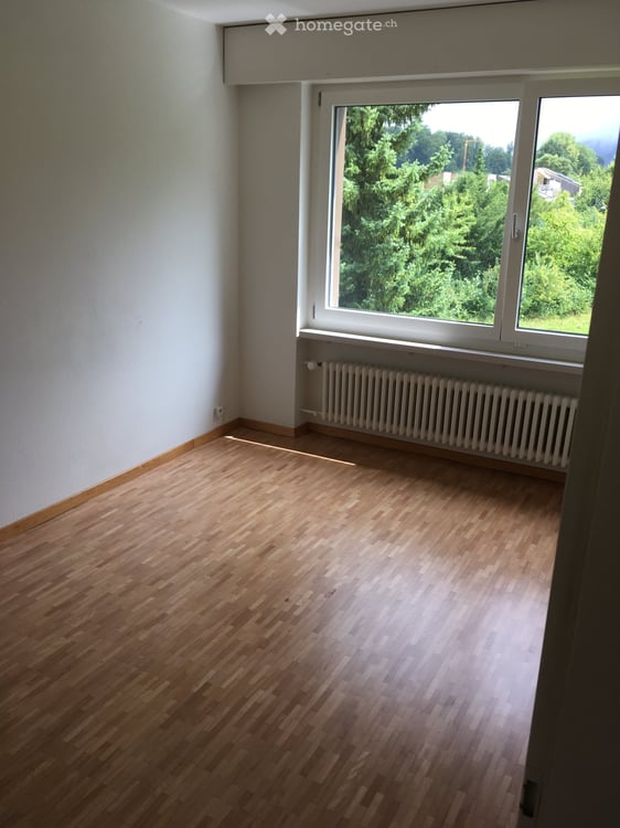 5.5-Zimmer-Wohnung im Grünen (und doch zentral) mit Balkon und schöner Aussicht in Baden 6