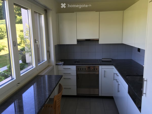 5.5-Zimmer-Wohnung im Grünen (und doch zentral) mit Balkon und schöner Aussicht in Baden 8