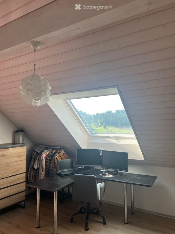 Charmante 3.5-Zimmer-Dachwohnung mit Bergblick in Goldiwil (Thun) mit späterer Kaufoption 11