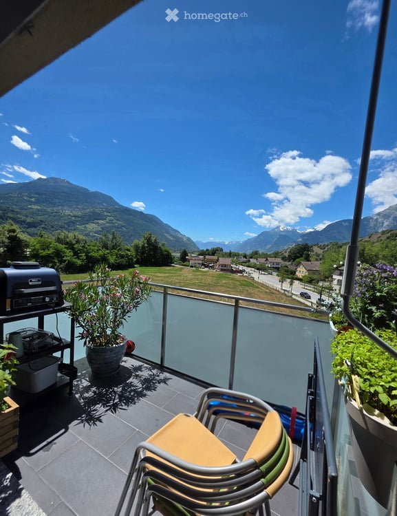 Appartement attique de 4.5 pièces avec vue sur les montagnes – Sion 2