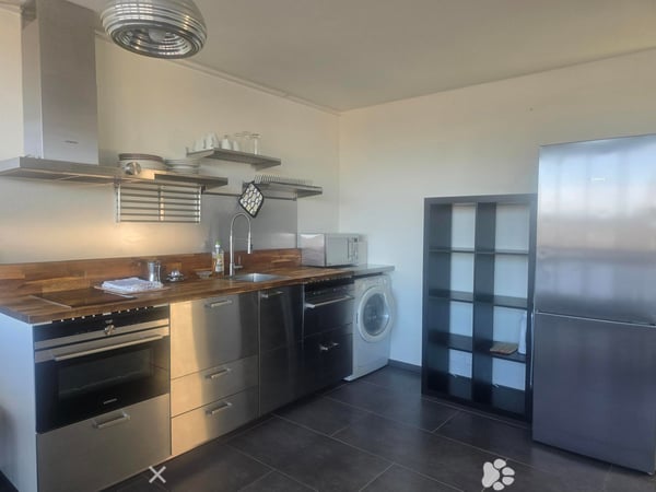 2.5p / 2.5-Zi mit privatem Rooftop & Parkplatz 2