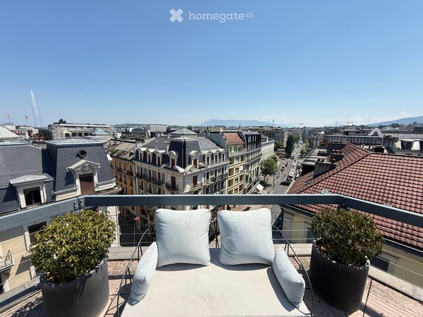 Bureau d'exception à Genève — immense terrasse, vue Jet d'Eau, clé en main, mobilier disponible 32