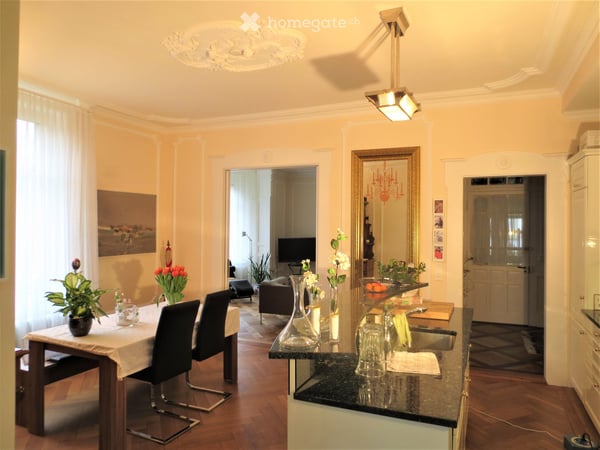 Villenquartier Kirchenfeld, stilvolle 4.5-Zimmer-Wohnung mit Garten 3