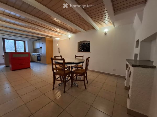 Maison individuelle de 6 pièces avec vue et garage à Pleigne 4