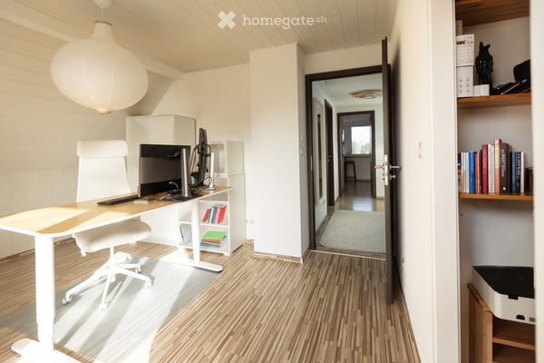 FOLGENSBOURG AU CALME AVEC VUE DOMINANTE BELLE MAISON SOIGNÉE DE 202 M² AVEC PISCINE 12