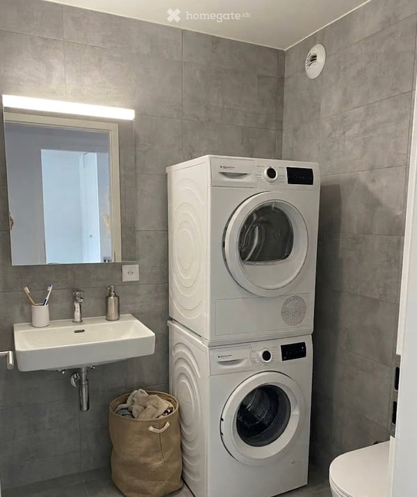 Appartement lumineux et traversant 3.5 pièces au dernier étage à Nyon disponible au 1er août 2026 4