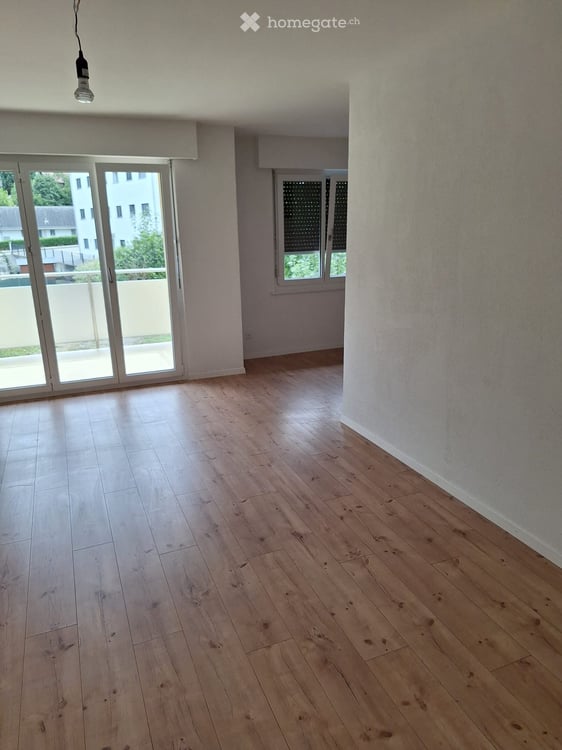 Appartement de 3.5 pièces avec balcon à Gibloux 3