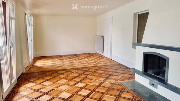 Besondere 4-Zimmer-Wohnung mit Geschichte, Seeblick und eigenem Badeplatz in Gunten 4