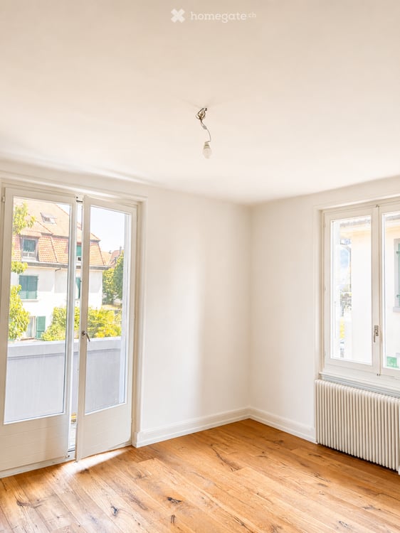 Erstbezug nach Totalsanierung | Stilvolle 3.5-Zimmer-Wohnung nahe der Birs 11