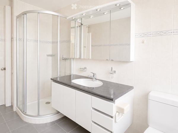 Helle 4.5-Zimmer-Wohnung mit Bergblick in Uetendorf 4