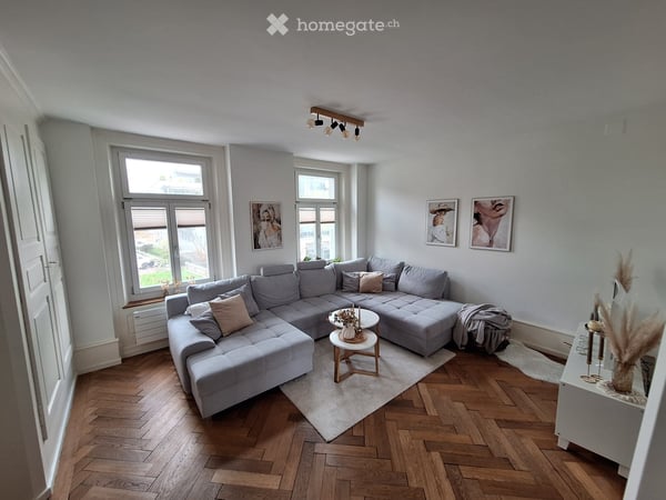 Charmante 2,5-Zimmer-Wohnung im Herzen von Lyss 2