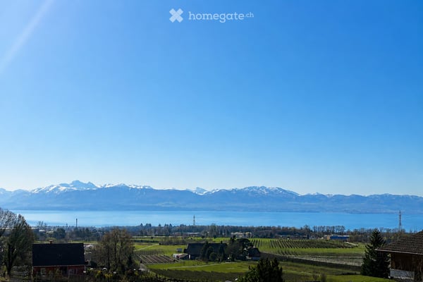 Terrain non viabilisé de 945 m² avec permis en force – Vue panoramique sur le lac Léman 1