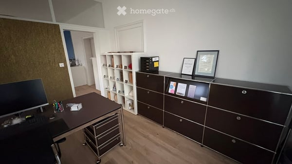 Repräsentativer Praxis-, Atelier,- Büroraum: Gesatmfläche oder zwei Einheiten separat zu vermieten 5