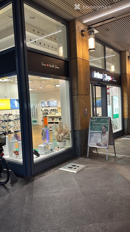 Moderne Geschäftsfläche im Herzen von Zug