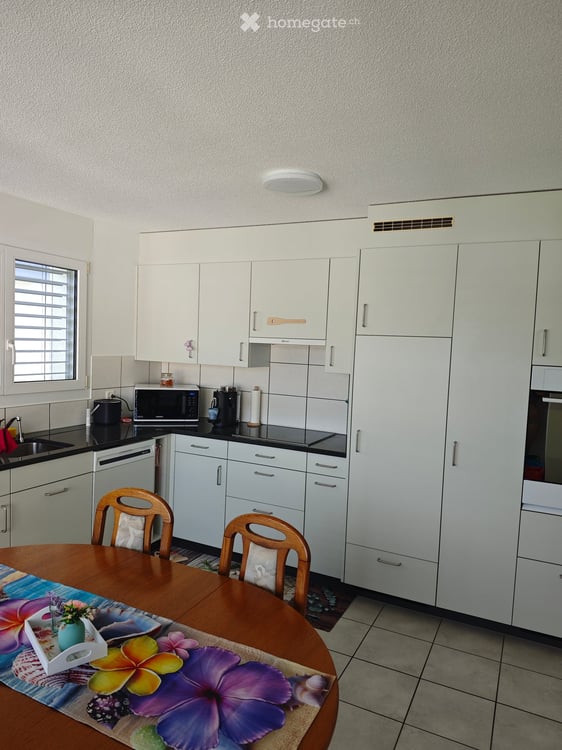 Gemütliche 2.5-Zimmer-Wohnung mit Balkon in Brünisried 5