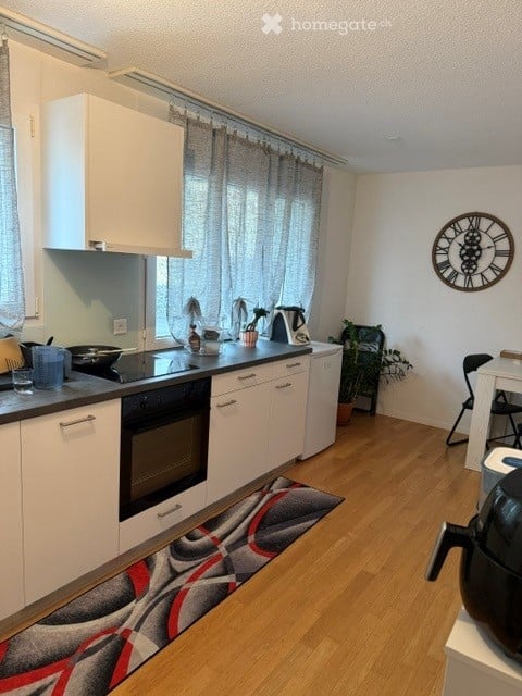 Gemütliche 2.5-Zimmer-Wohnung mit Balkon in Brünisried 3
