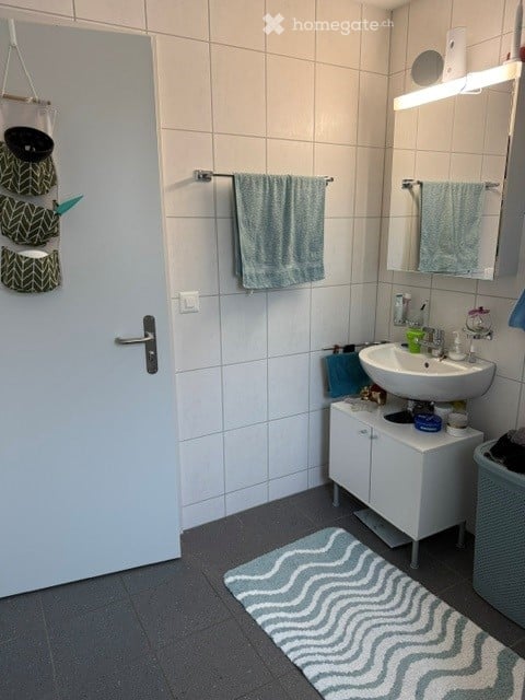 Gemütliche 2.5-Zimmer-Wohnung mit Balkon in Brünisried 7