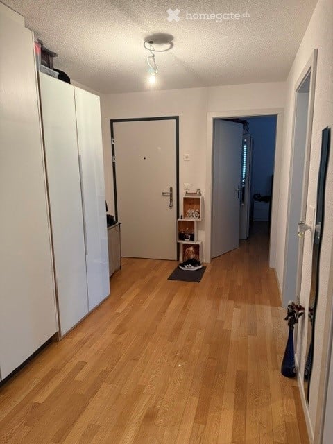 Gemütliche 2.5-Zimmer-Wohnung mit Balkon in Brünisried 10