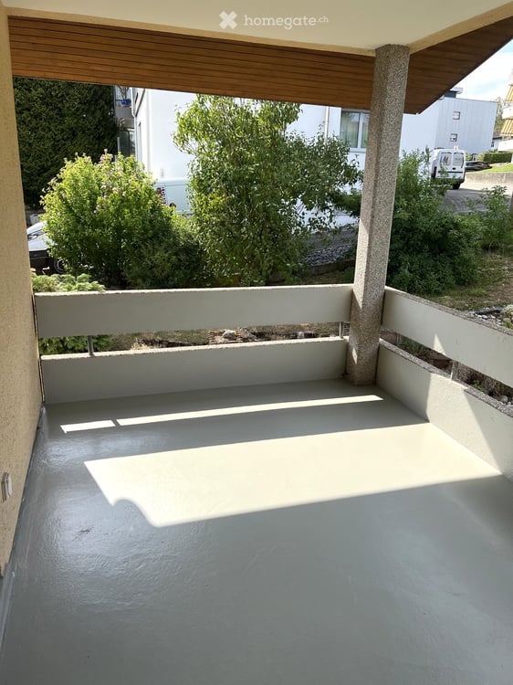 Grosszügige 5.5-Zimmerwohnung mit Cheminée, inkl. Garage, mehreren Balkonen und schöner Aussicht 17