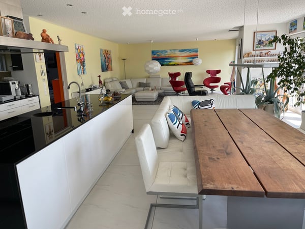 Modernes helles 7.5 Zimmer Einfamilienhaus an schöner, ruhiger Lage mit Umschwung 6