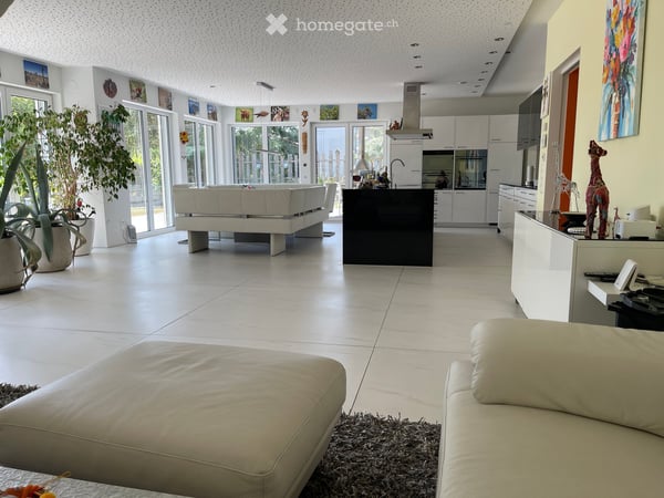 Modernes helles 7.5 Zimmer Einfamilienhaus an schöner, ruhiger Lage mit Umschwung 5