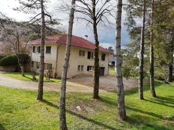 Maison familiale de 6 pièces à Nevy-sur-Seille – Rénovée en 2025 8