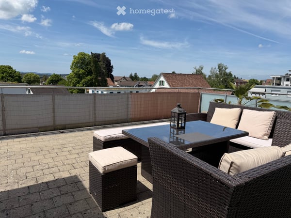 Moderne 4.5-Zimmer - Dachwohnung an ruhiger Lage in Wetzikon