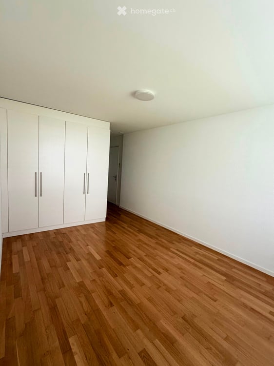 Bright Office Space for Rent in Zug – Feldhof 2 3