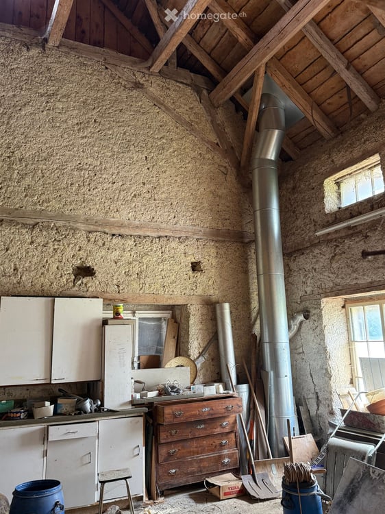 Maison de 4 appartements avec grange et terrain 3