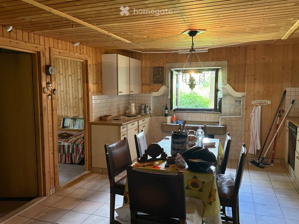 Maison de 4 appartements avec grange et terrain 4