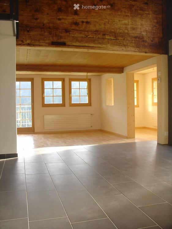 4 1/2 Zimmer-Maisonette-Wohnung in alleinstehendem Bauernhaus inkl. grosse Garage, Keller, Garten 2