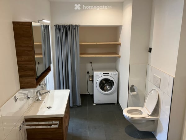 Charmantes 2.5-Zimmer Loft in Davos Frauenkirch, 2019 renoviert, 2026 neue Fenster 7