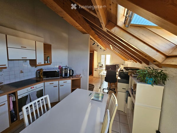 Charmant appartement 3 pièces dans un cadre paisible avec balcon et place de parc à Perroy 6