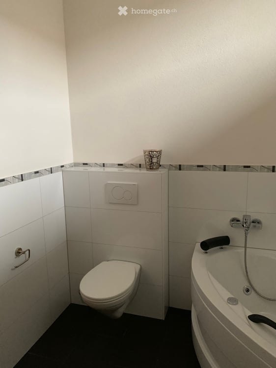 Herrliche 4.5-Zimmer-Wohnung mit grosser Terrasse in Aesch BL 8