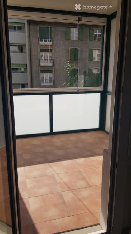 Schöne 2-Zimmer-Wohnung mit Balkon in Basel 5