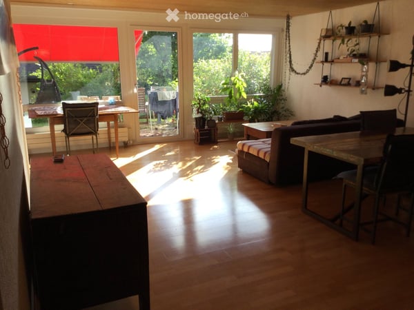 Sonnige, ruhige 3.5-Zimmer-Parterre-Wohnung mit eigenem Sitzplatz und eigener Waschküche 1