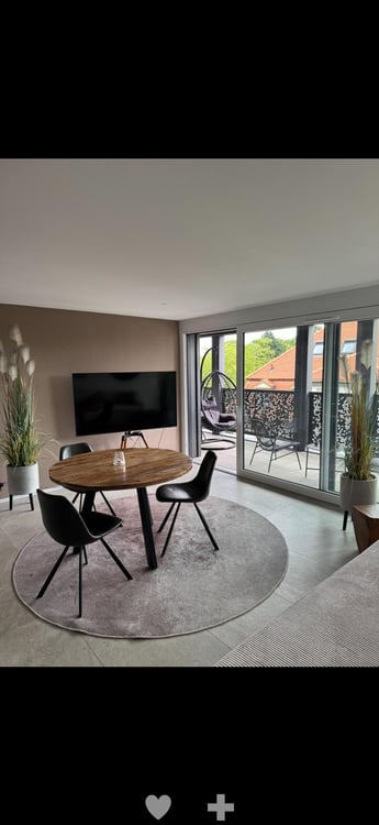 Moderne 2.5-Zimmer-Neubauwohnung mit Balkon und schöner Aussicht in Biel/Bienne – sofort verfügbar 2
