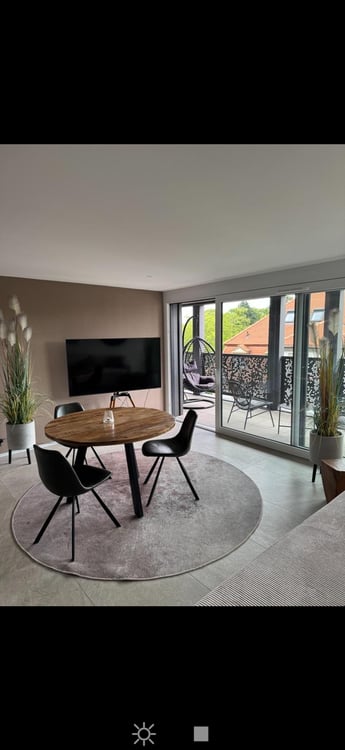 Moderne 2.5-Zimmer-Neubauwohnung mit Balkon und schöner Aussicht in Biel/Bienne – sofort verfügbar 2