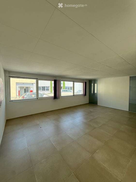 Magnifique surface commerciale de 85 m² – Aubonne – Bureau, cabinet, institut ou commerce 3
