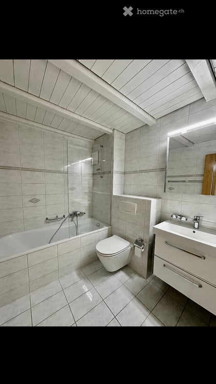 Charmante 3.5-Zimmer-Maisonette-Dachwohnung mit Galerie in Safnern. Sofort verfügbar! 11