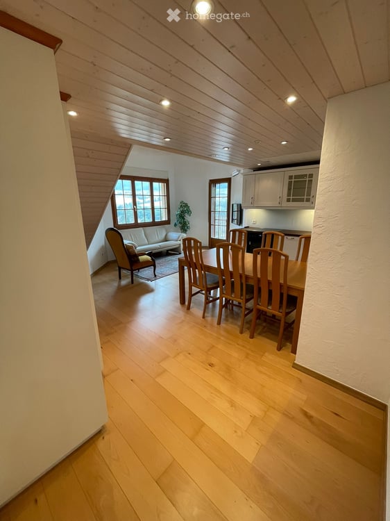Charmante und sehr schöne 2.5-Zimmer-Dachgeschosswohnung 5