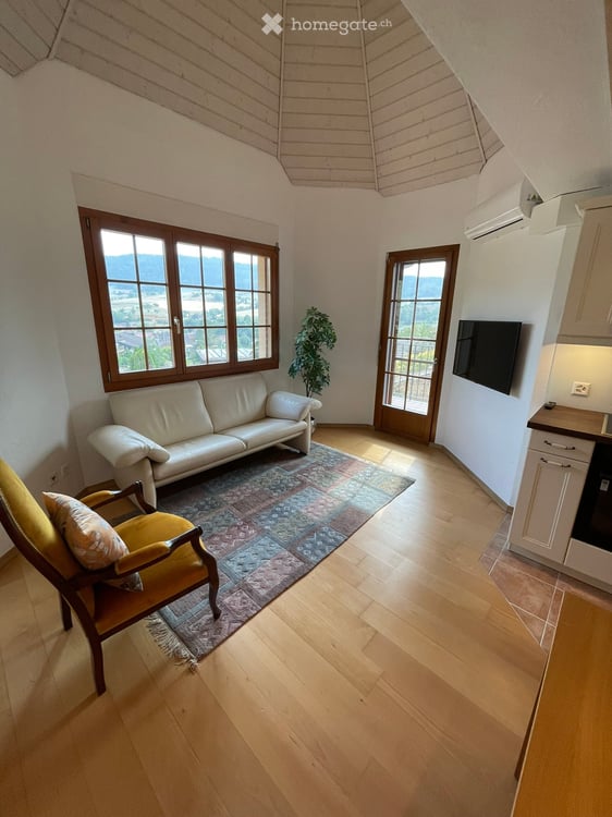 Charmante und sehr schöne 2.5-Zimmer-Dachgeschosswohnung 7